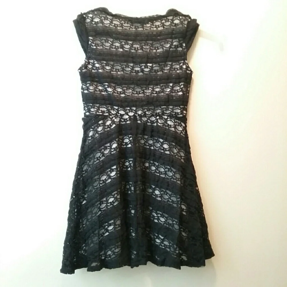 Speechless 8 Girls Lace Overlay Black White Dress Short-sleeved - Picture 6 of 8